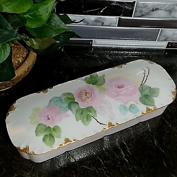 Vintage Long Shabby Chic Ceramic Rose Pattern Gold Gold Trimmed Storage Box - Picture 1 of 11
